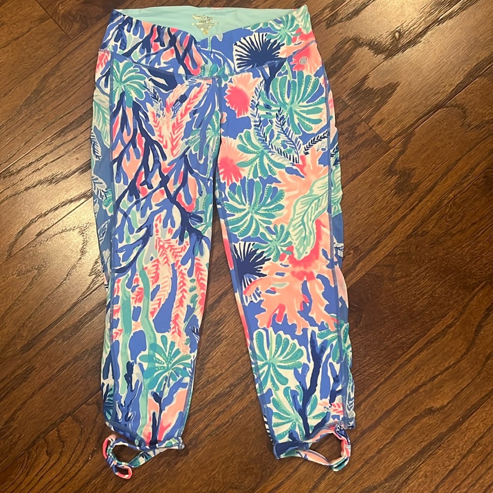 Lilly Pulitzer Gemma Weekender Crop Leggings in Multi Jet Stream 21” length